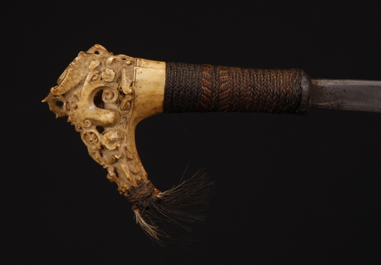 INDO608: Dayak Mandau Sword